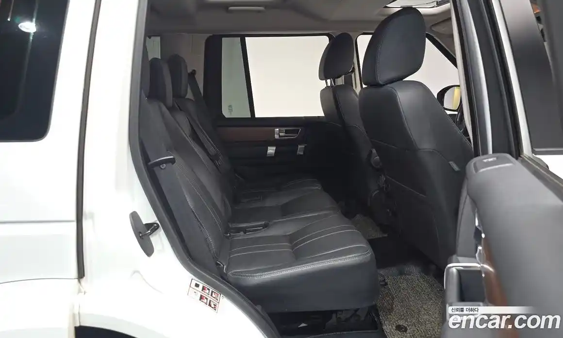 Land Rover Discovery 2016 3.0 автомат (гидро), фото 12