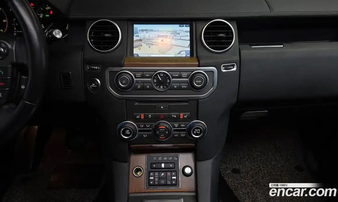 Land Rover Discovery 2016 3.0 автомат (гидро), фото 14