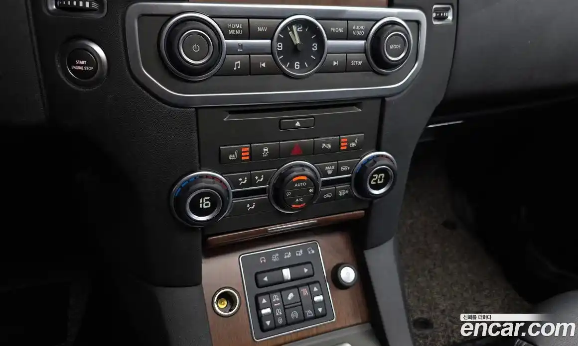 Land Rover Discovery 2016 3.0 автомат (гидро), фото 18