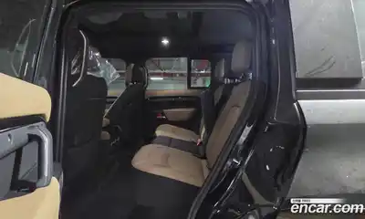 Land Rover Defender 2026 3.0 автомат (гидро), миниатюра 8