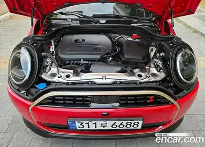 Mini Cooper 2024 2.0 автомат (гидро), миниатюра 9