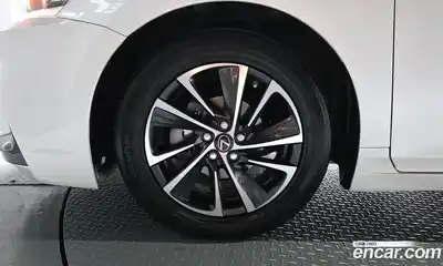 Lexus CT200h 2018 1.8 гидро, миниатюра 5