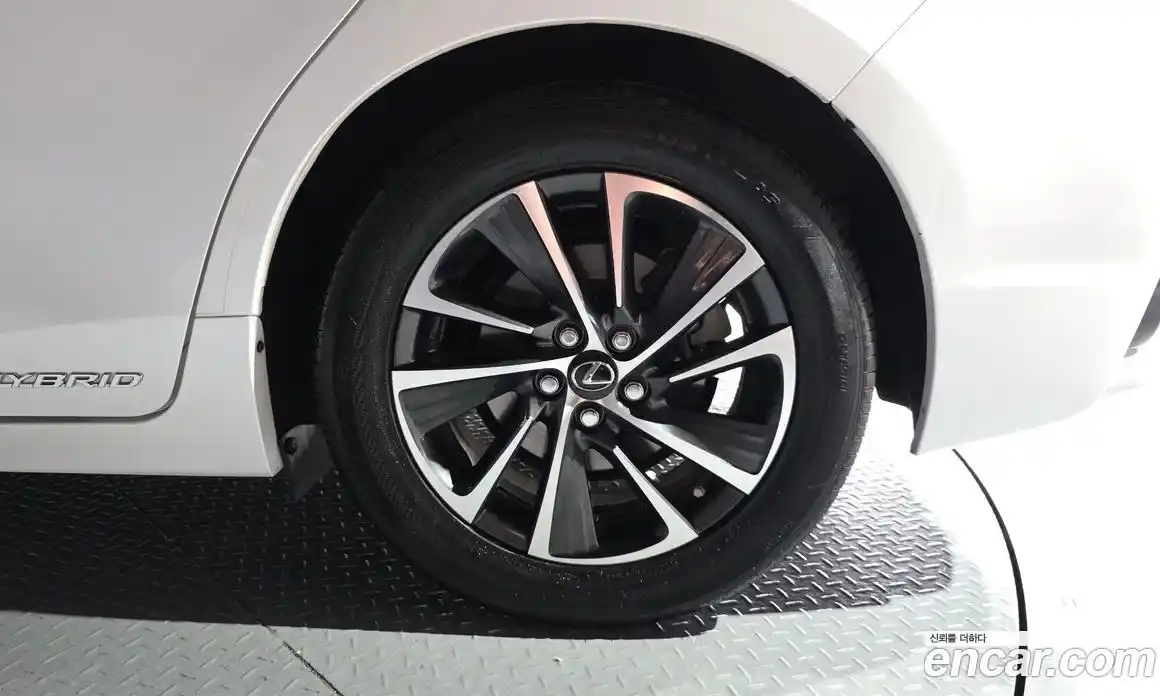 Lexus CT200h 2018 1.8 гидро, фото 7
