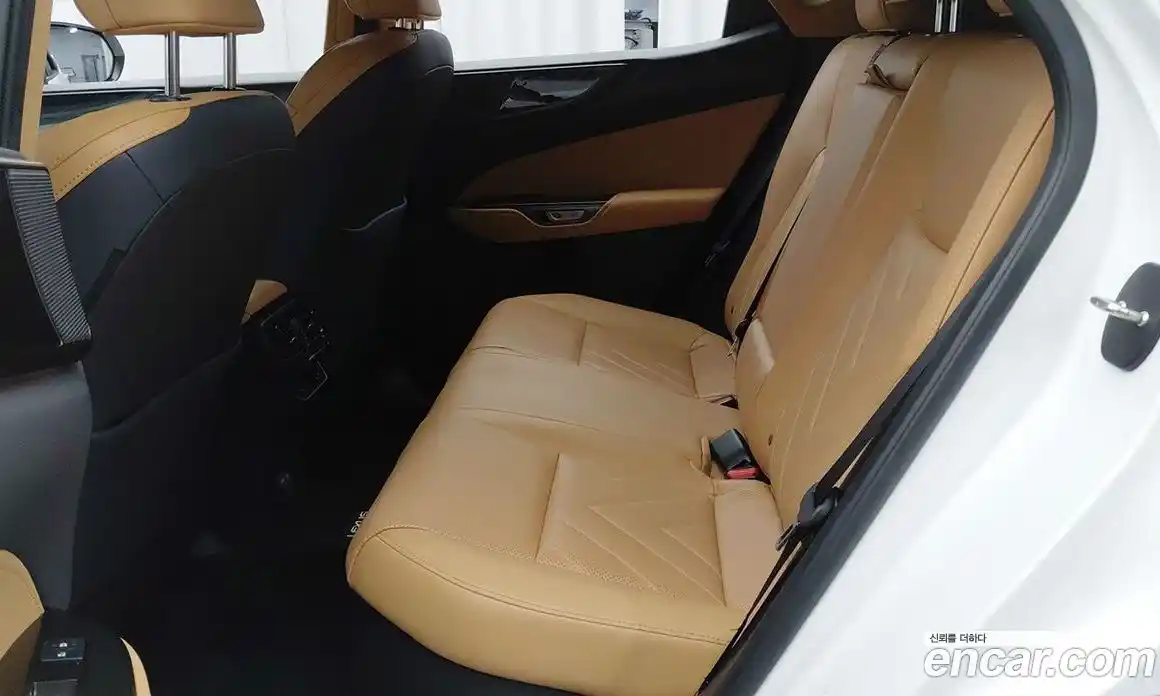 Lexus NX 2024 2.5 вариатор, фото 14
