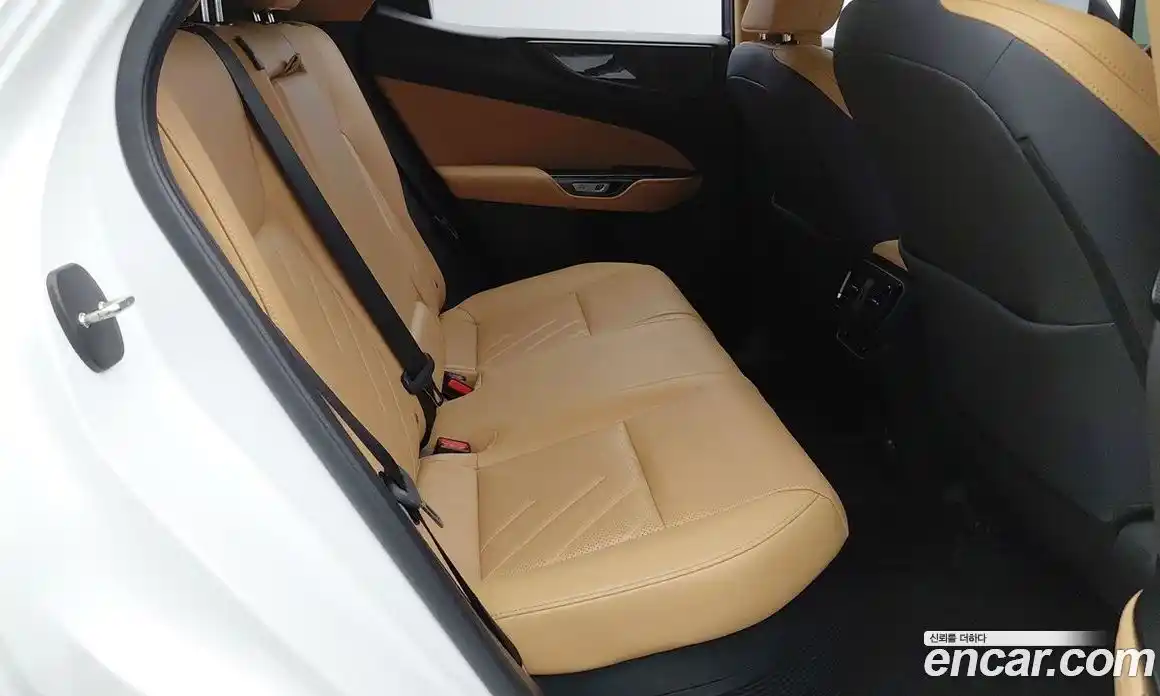 Lexus NX 2024 2.5 вариатор, фото 15