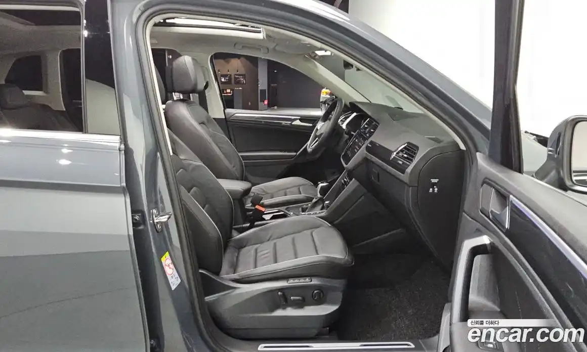 Volkswagen Tiguan 2024 2.0 автомат (гидро), фото 12