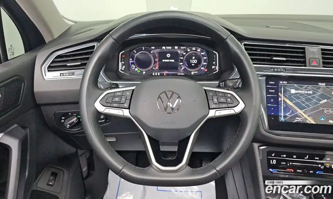 Volkswagen Tiguan 2024 2.0 автомат (гидро), фото 13