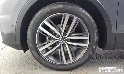 Volkswagen Tiguan 2024 2.0 автомат (гидро), миниатюра 5