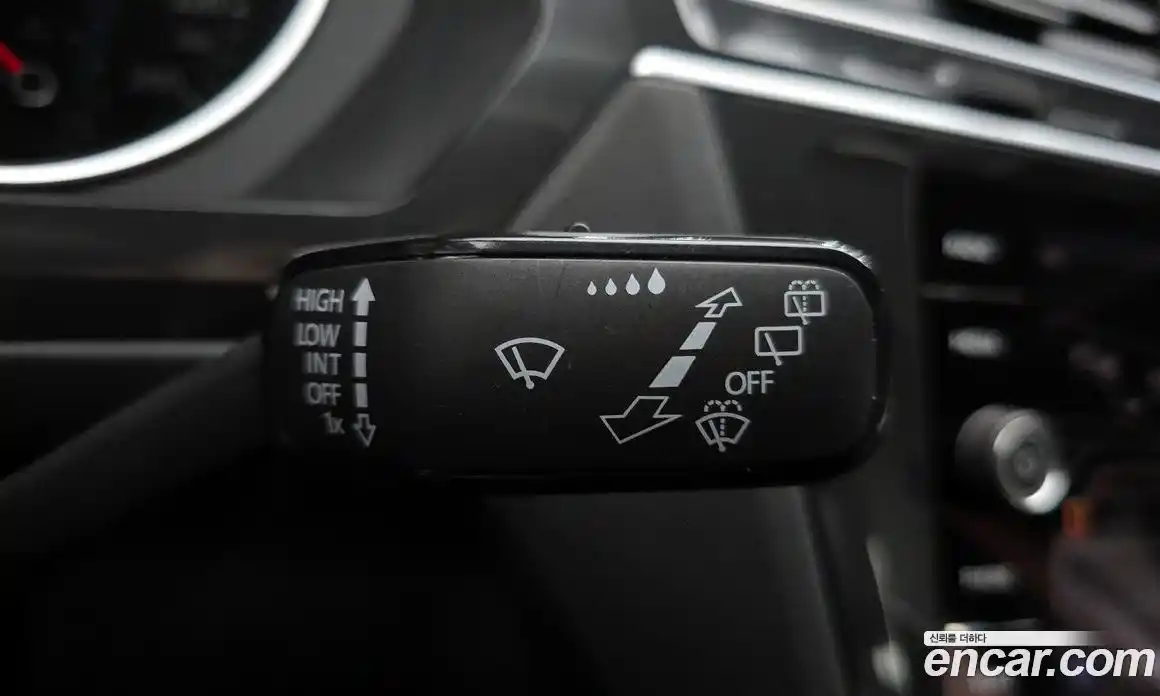 Volkswagen Tiguan 2018 2.0 автомат (гидро), фото 30