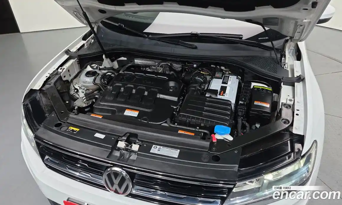 Volkswagen Tiguan 2018 2.0 автомат (гидро), фото 6