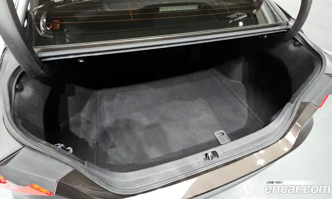 Toyota Camry 2019 2.5 гидро, фото 20