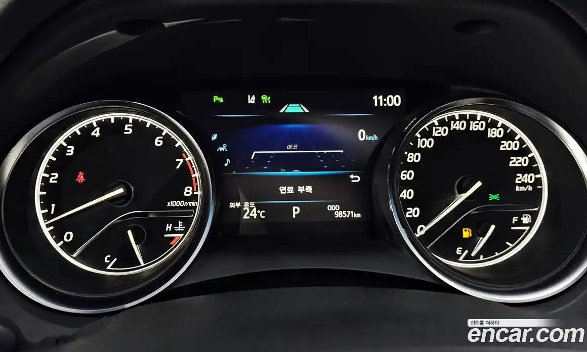 Toyota Camry 2019 2.5 гидро, фото 8