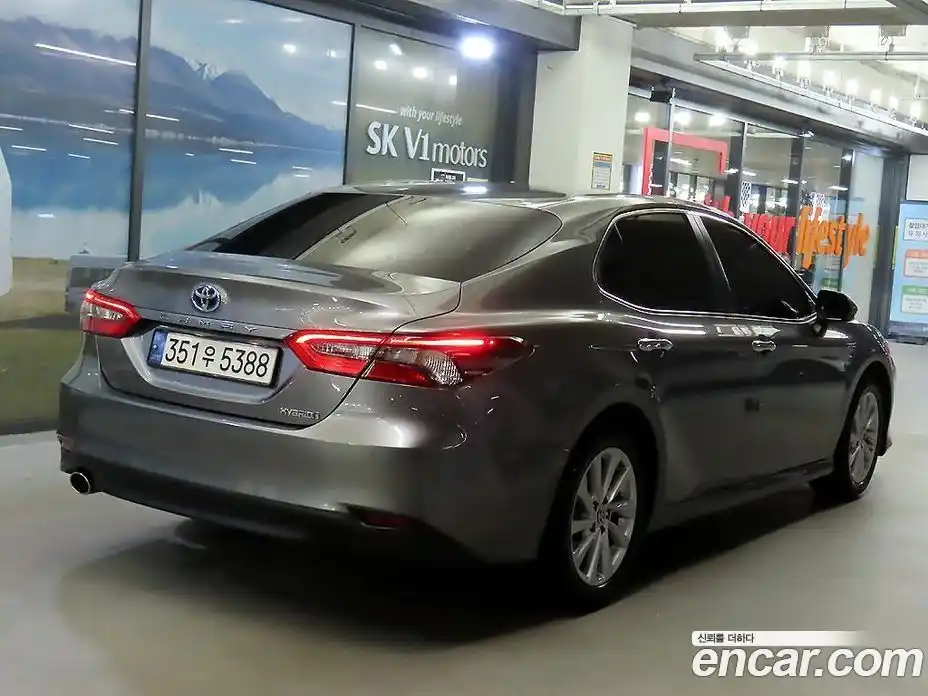 Toyota Camry 2022 2.5 гидро, фото 4
