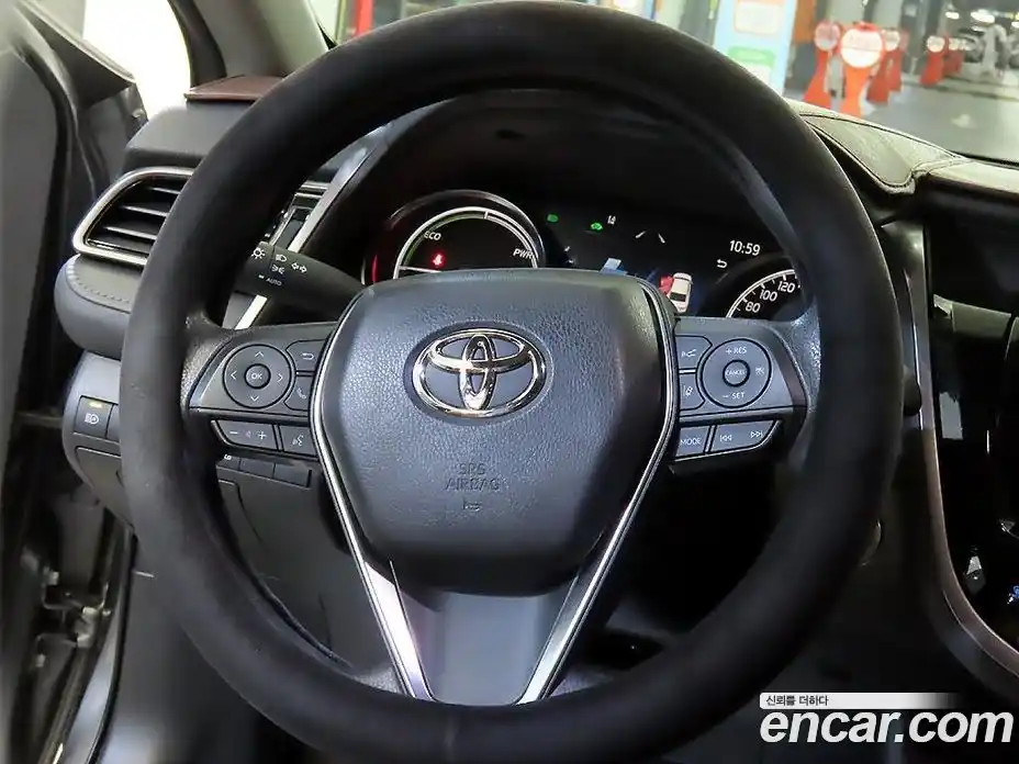 Toyota Camry 2022 2.5 гидро, фото 8