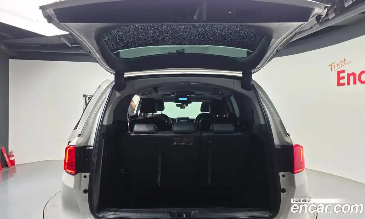 Honda Odyssey 2018 3.5 автомат (гидро), фото 20