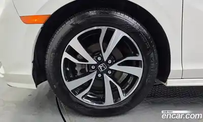 Honda Odyssey 2018 3.5 автомат (гидро), миниатюра 5