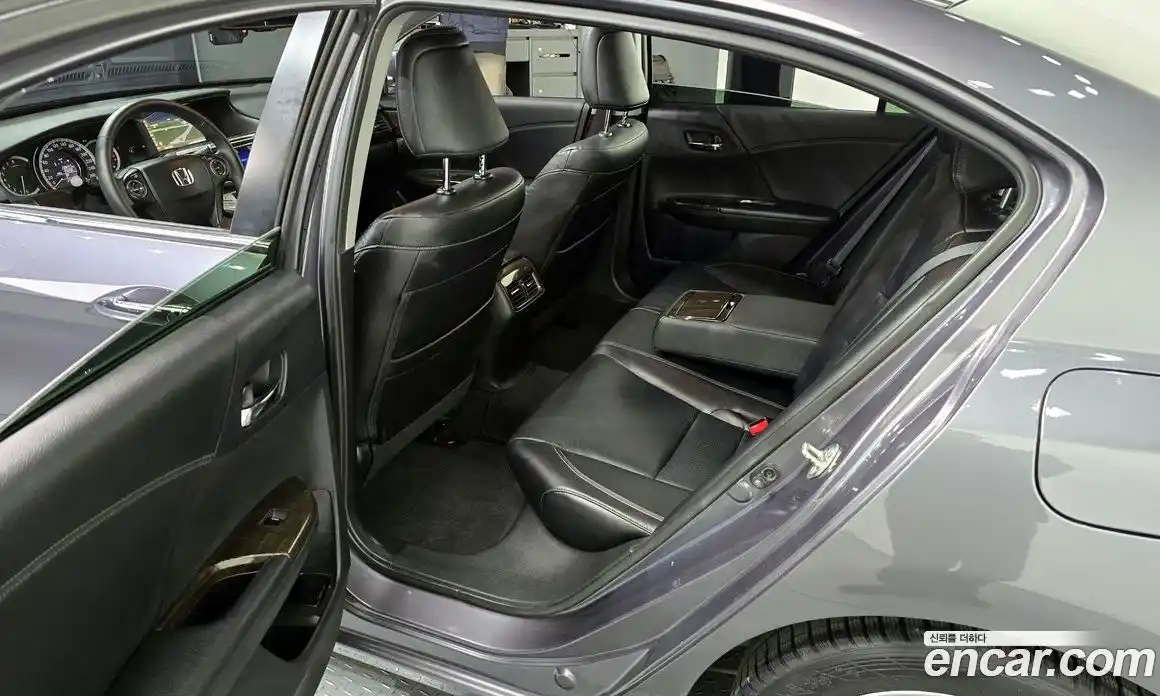 Honda Accord 2015 2.4 автомат (гидро), фото 11