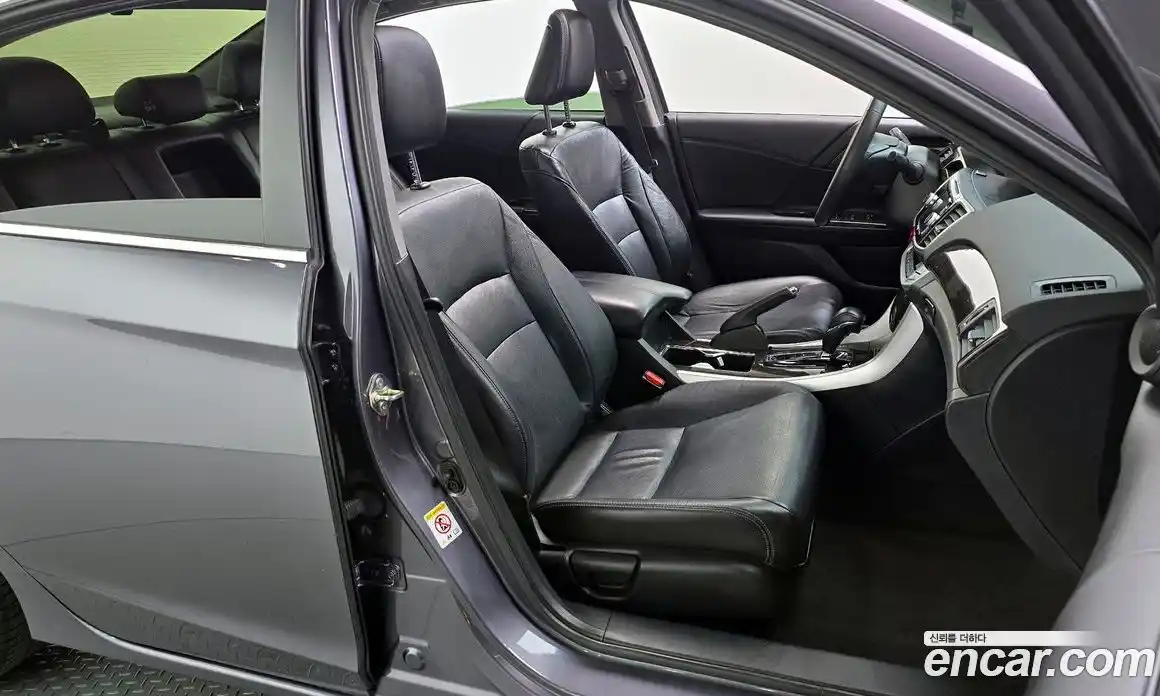 Honda Accord 2015 2.4 автомат (гидро), фото 12