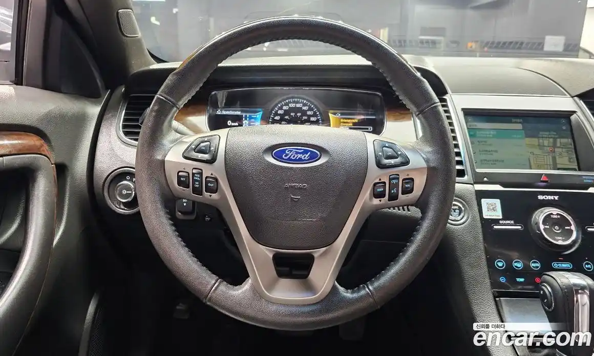 Ford Taurus 2017 2.0 автомат (гидро), фото 13