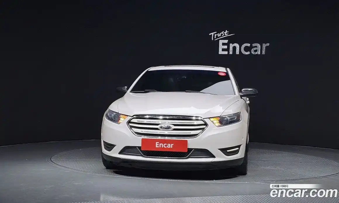 Ford Taurus 2017 2.0 автомат (гидро), фото 3