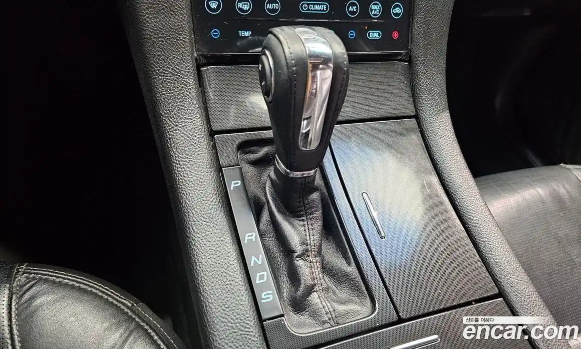 Ford Taurus 2017 2.0 автомат (гидро), фото 9