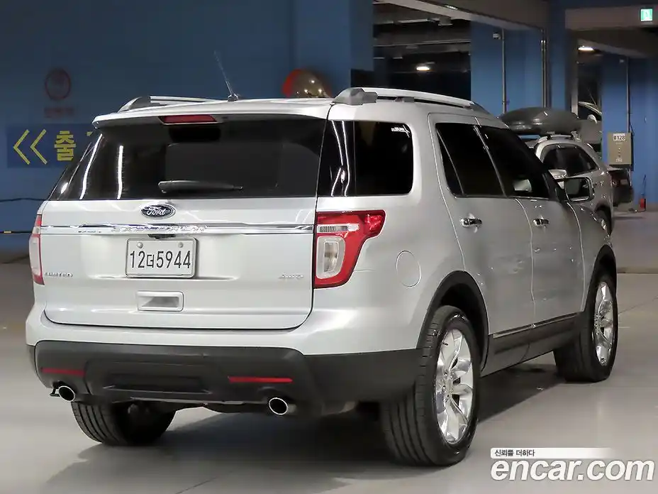 Ford Explorer 2012 3.5 автомат (гидро), фото 3