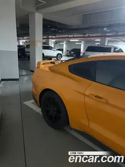 Ford Mustang 2018 2.3 автомат (гидро), миниатюра 3