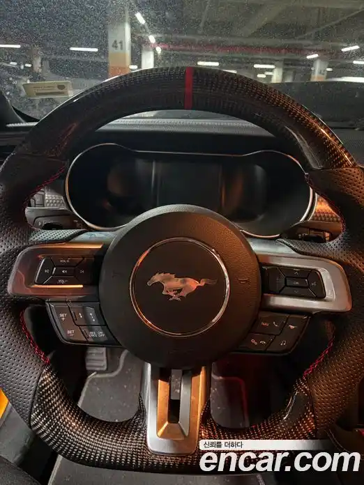 Ford Mustang 2018 2.3 автомат (гидро), фото 8