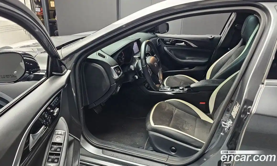 Infiniti Q30 2019 2.0 гидро, фото 13