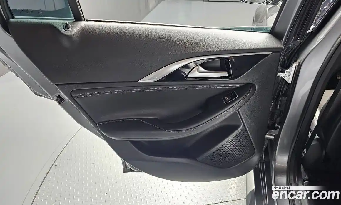 Infiniti Q30 2019 2.0 гидро, фото 15