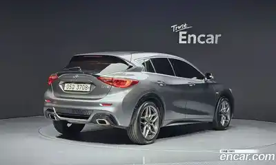 Infiniti Q30 2019 2.0 гидро, миниатюра 2