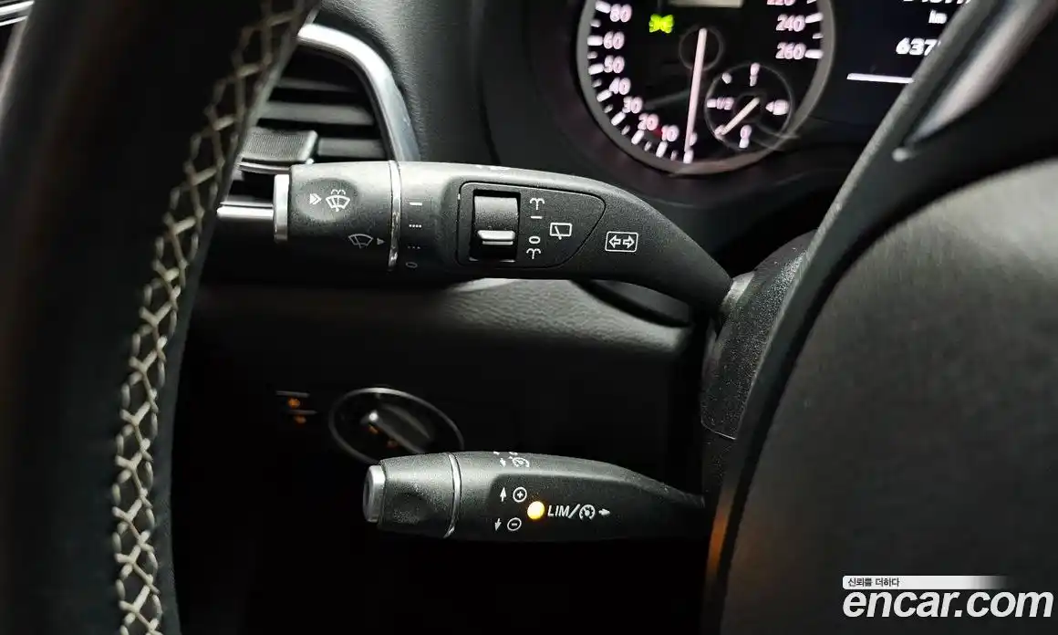 Infiniti Q30 2019 2.0 гидро, фото 25