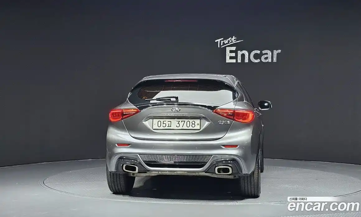 Infiniti Q30 2019 2.0 гидро, фото 4