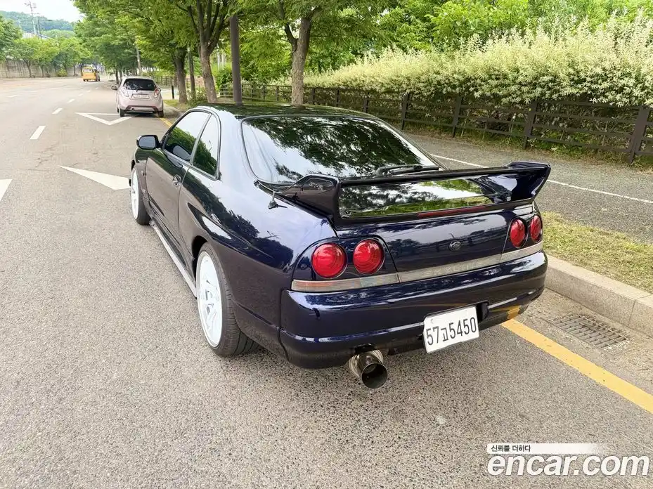 Nissan Skyline 1993 2.6 механика, фото 10