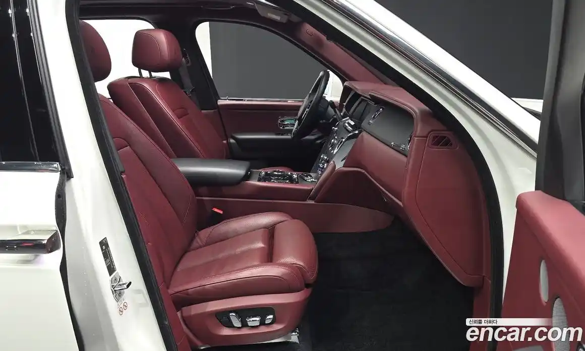 Rolls-Royce Cullinan 2019 6.7 гидро, фото 13