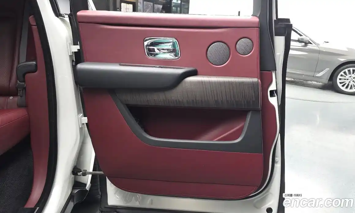 Rolls-Royce Cullinan 2019 6.7 гидро, фото 15