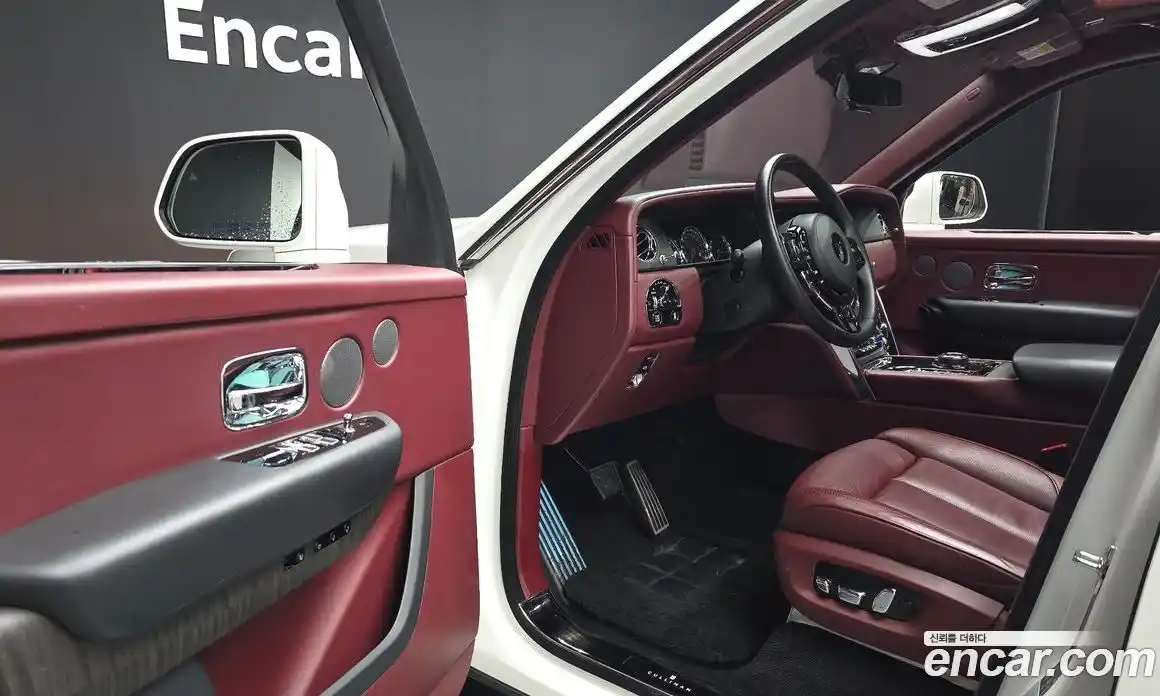 Rolls-Royce Cullinan 2019 6.7 гидро, фото 17
