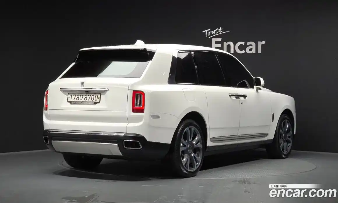 Rolls-Royce Cullinan 2019 6.7 гидро, фото 2