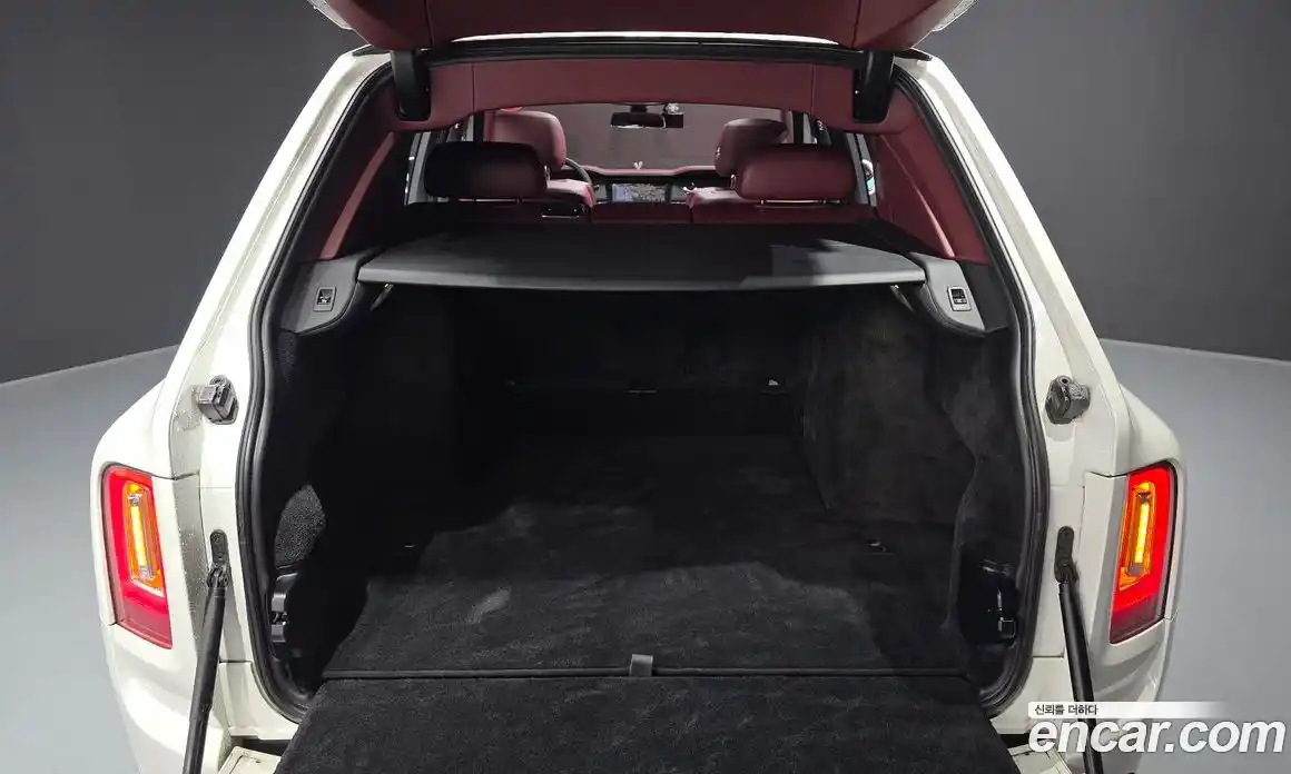 Rolls-Royce Cullinan 2019 6.7 гидро, фото 26