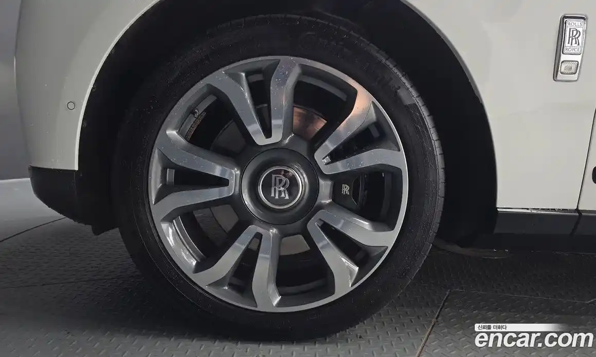 Rolls-Royce Cullinan 2019 6.7 гидро, фото 5