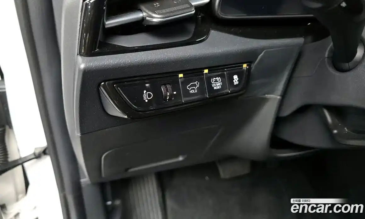 Kia Niro 2025 1.6 автомат (гидро), фото 13