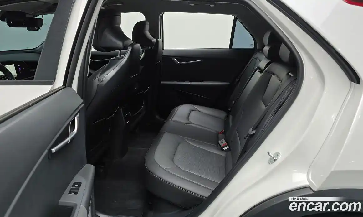 Kia Niro 2025 1.6 автомат (гидро), фото 10