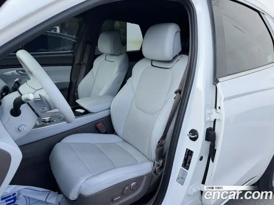 Genesis GV70 2024 2.5 автомат (гидро), фото 7