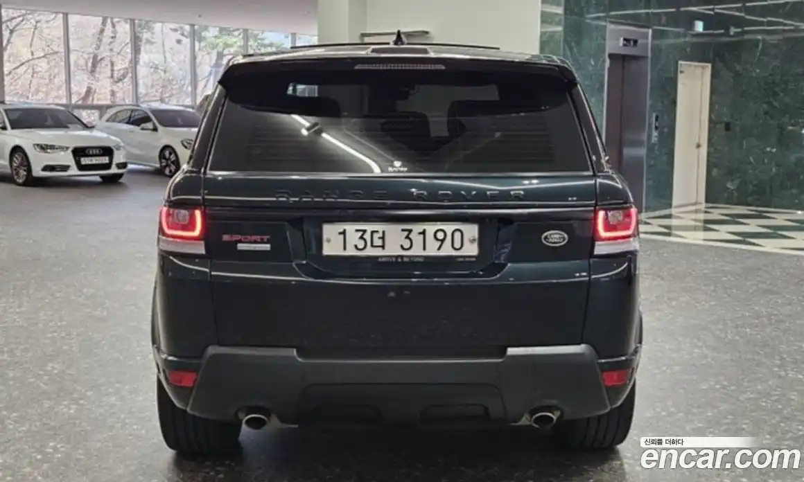 Land Rover Range Rover Sport 2017 3.0 автомат (гидро), фото 4
