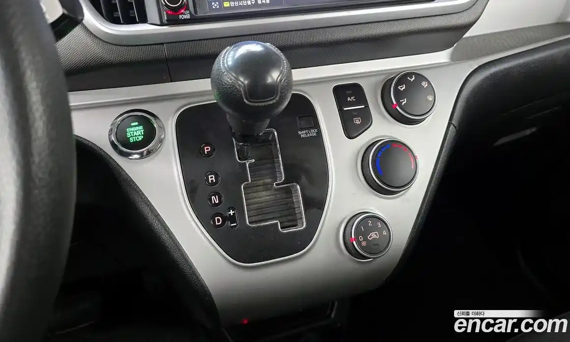 Kia Ray 2021 1.0 автомат (гидро), фото 12
