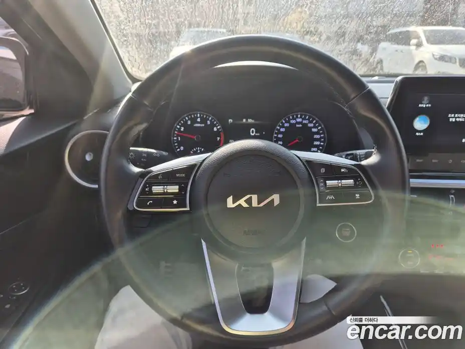 Kia K3 2024 1.6 автомат (гидро), фото 9