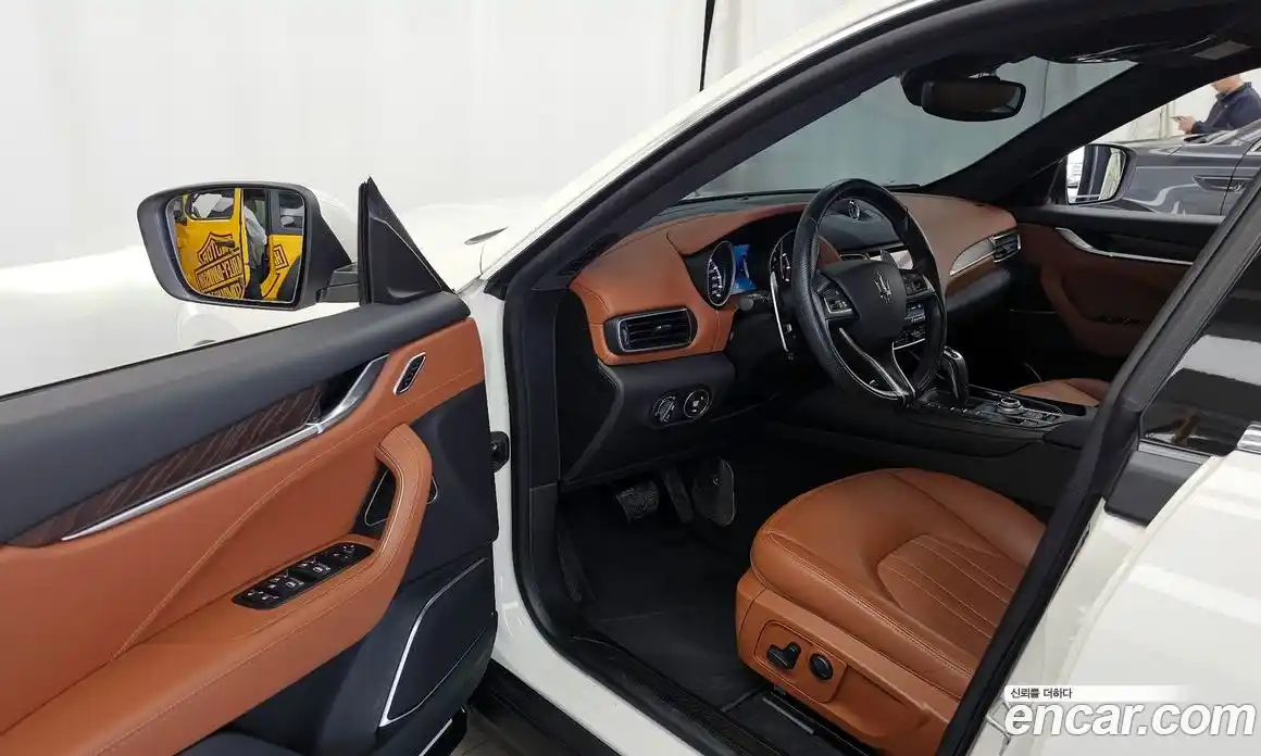 Maserati Levante 2020 3.0 гидро, фото 13