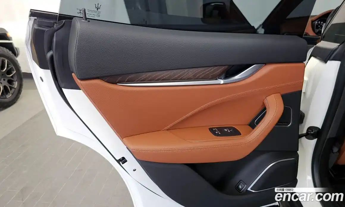 Maserati Levante 2020 3.0 гидро, фото 15