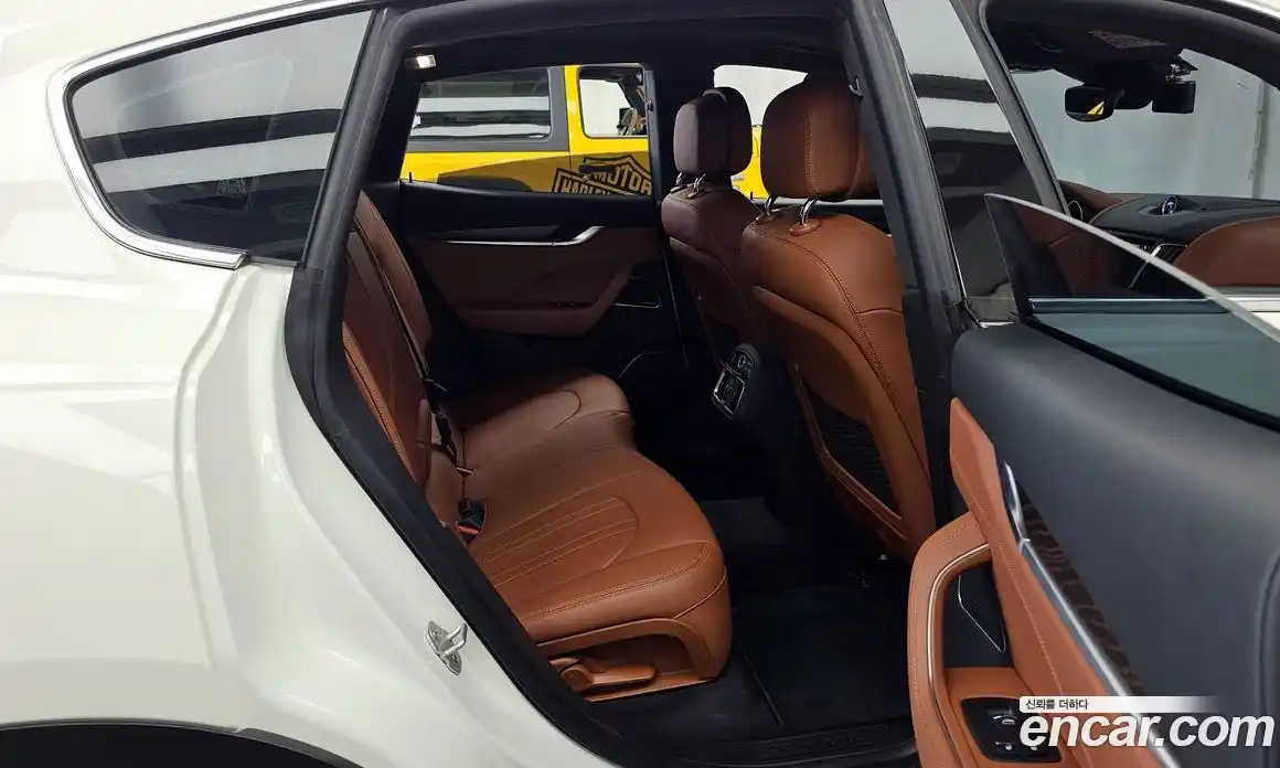 Maserati Levante 2020 3.0 гидро, фото 18