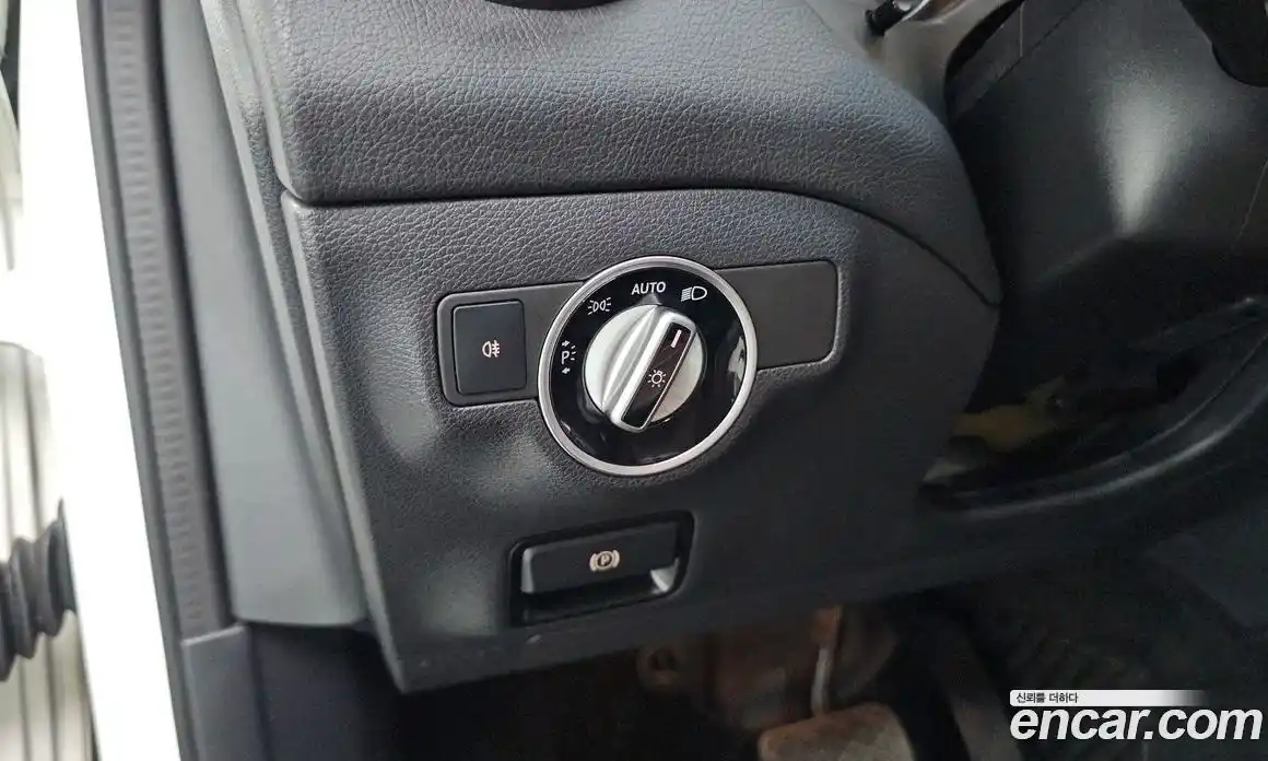 Mercedes-Benz GLA-Class 2018 2.0 гидро, фото 18 Mercedes-Benz GLA-Class 2018 2.0 гидро, фото 18